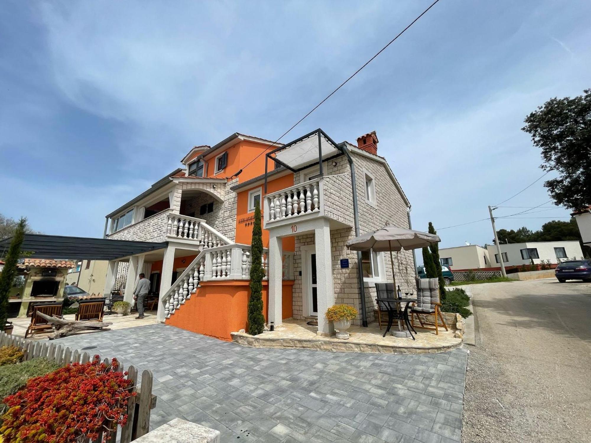 4 You Apartments Mugeba Exterior photo